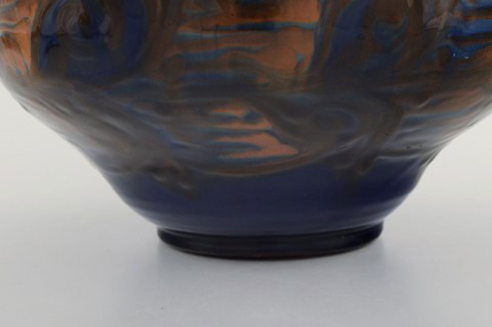 Kähler, Denmark. Bowl in glazed stoneware. Orange foliage on blue background. 1930 / 40s. - 6