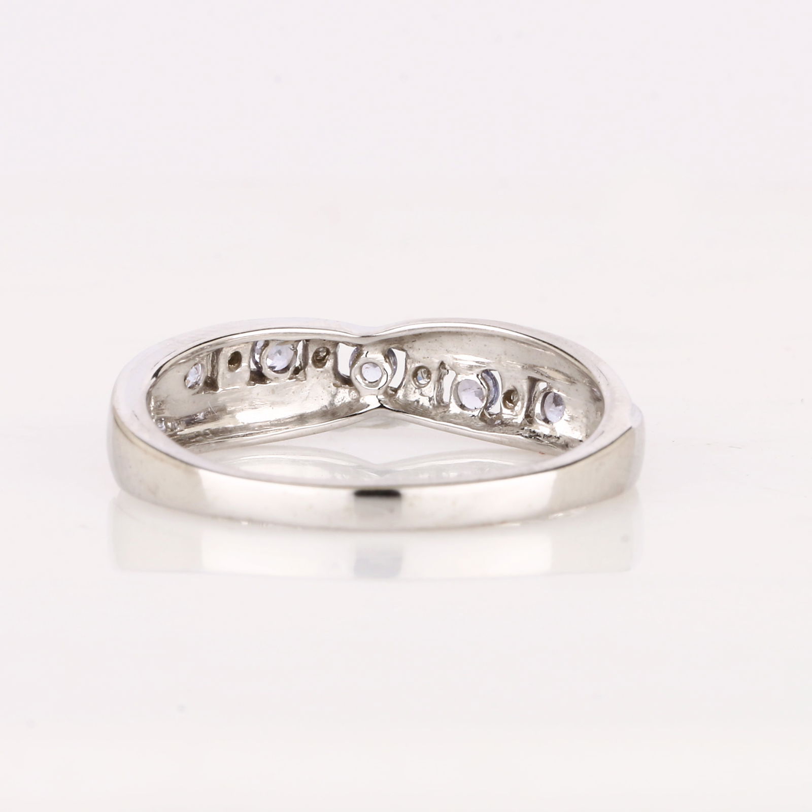 Ring: Tanzanite Round 2.10-2.20mm - 4