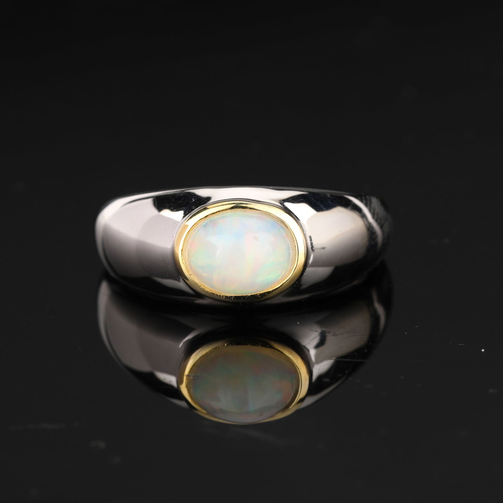 Ring: Ethiopian Opal CAB Oval 8x6mm - 2