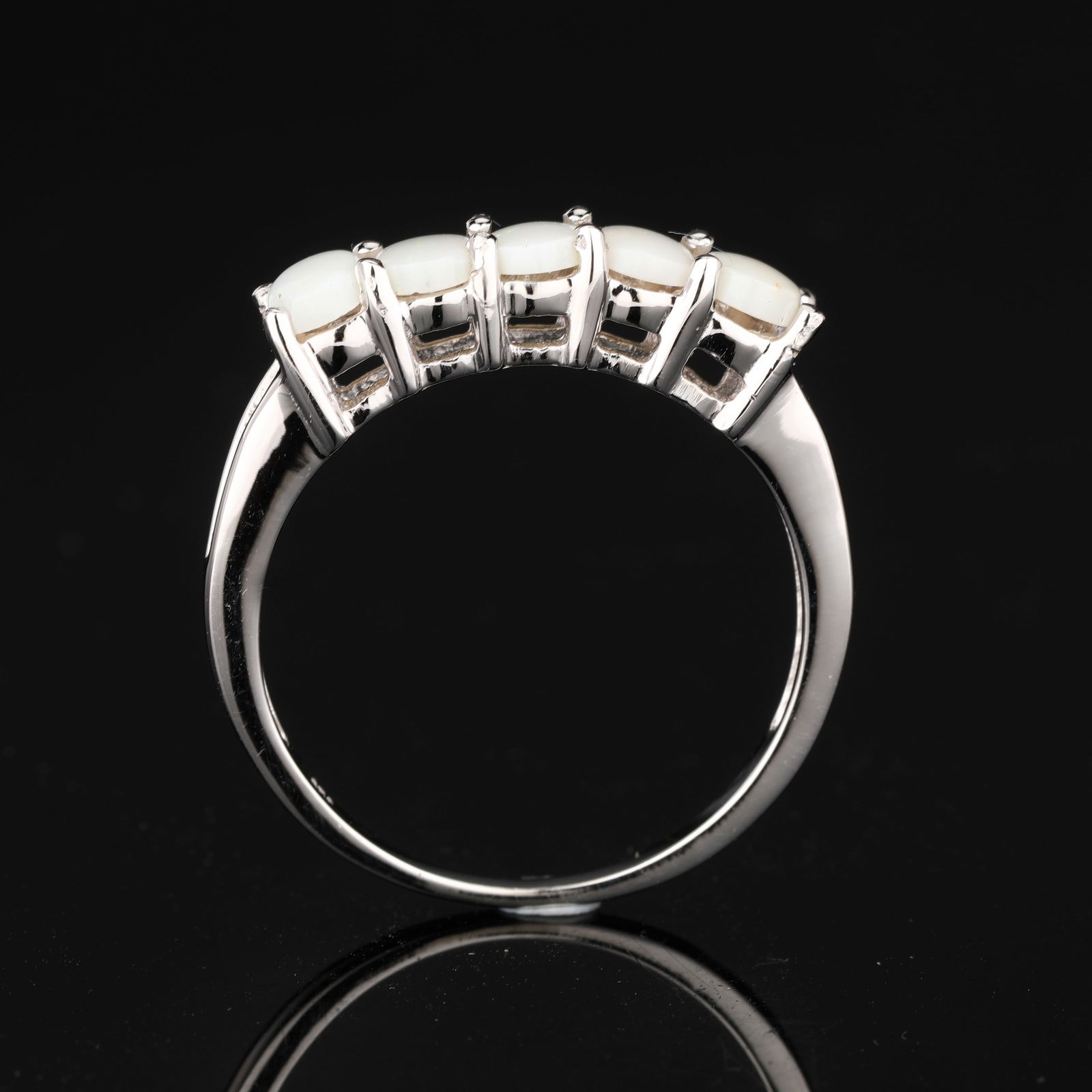 Ring: Opal CAB Oval 5x4mm - 5