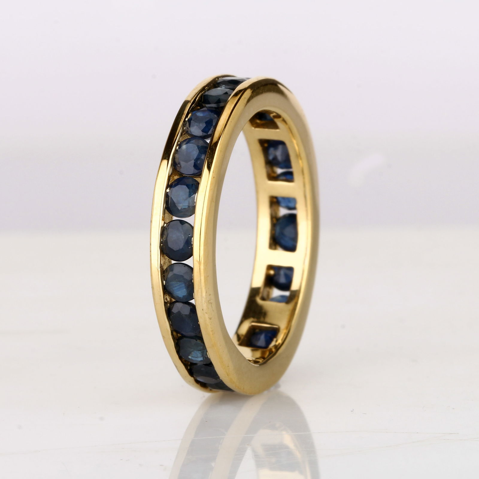 Ring: Blue Sapphire Round 3.00mm - 3