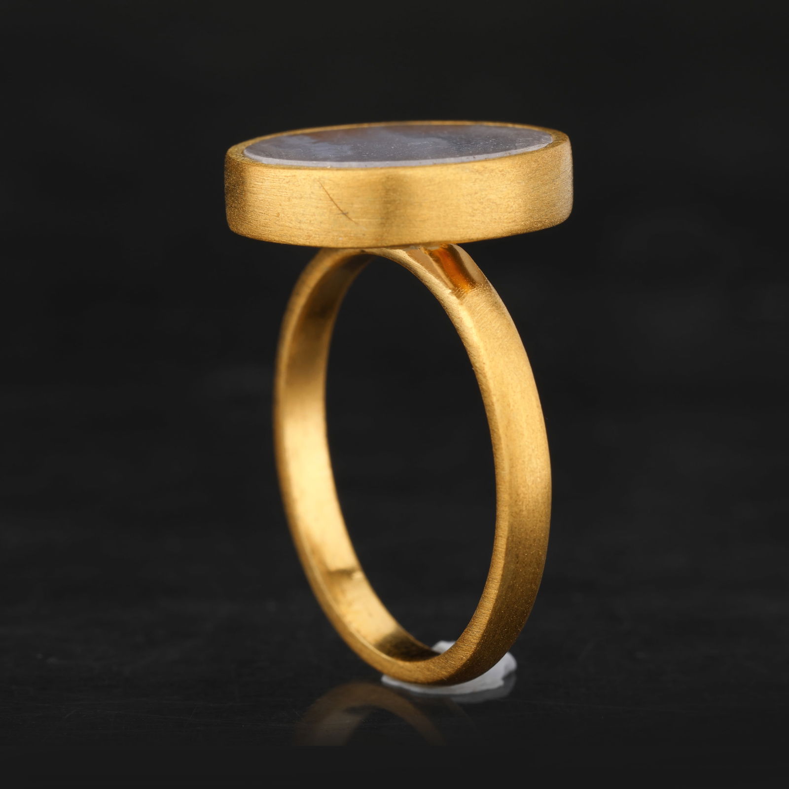 Ring: Mother of Pearl Plate Round 13.20mm (1 of 5)