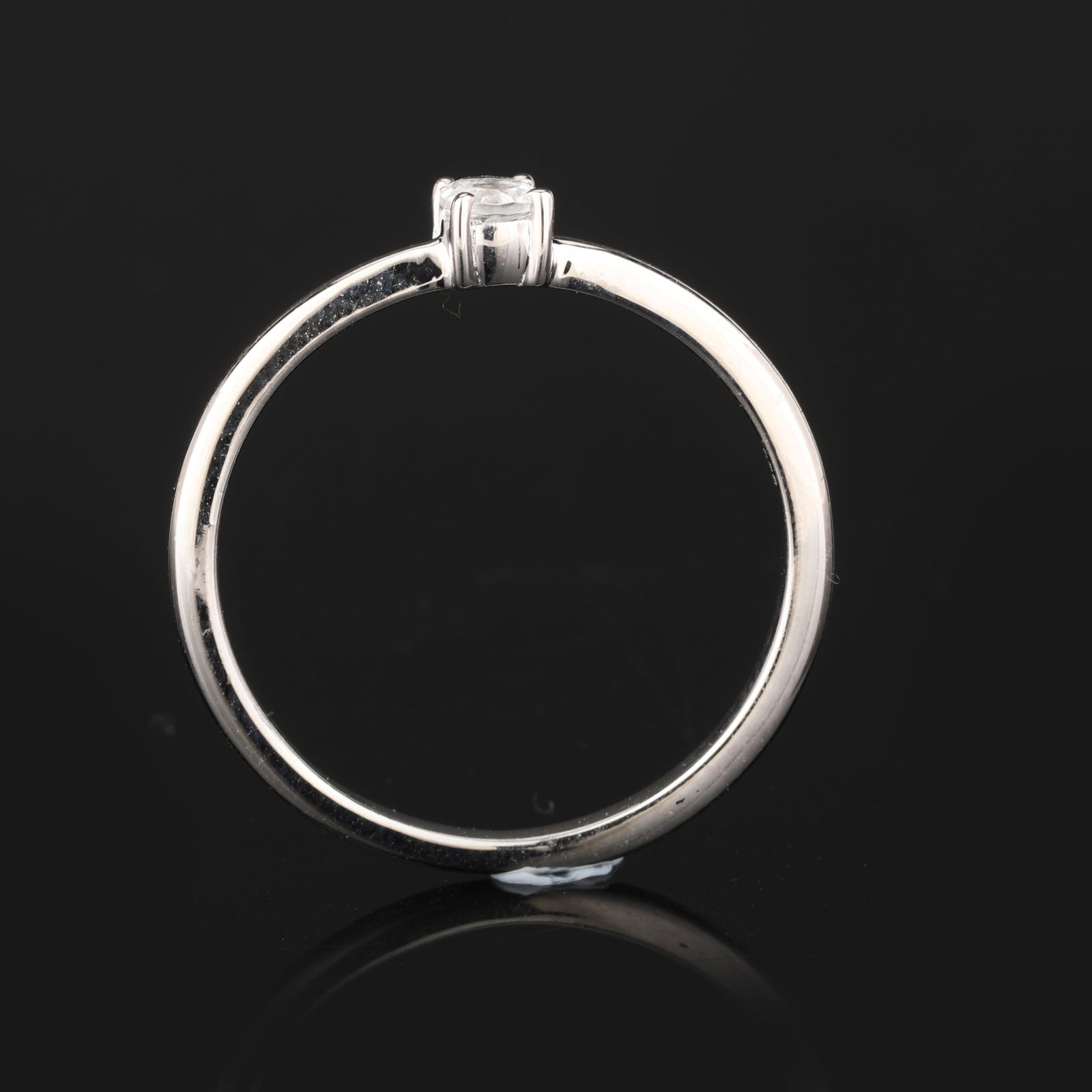 Ring: White Topaz Round 3.00mm - 6