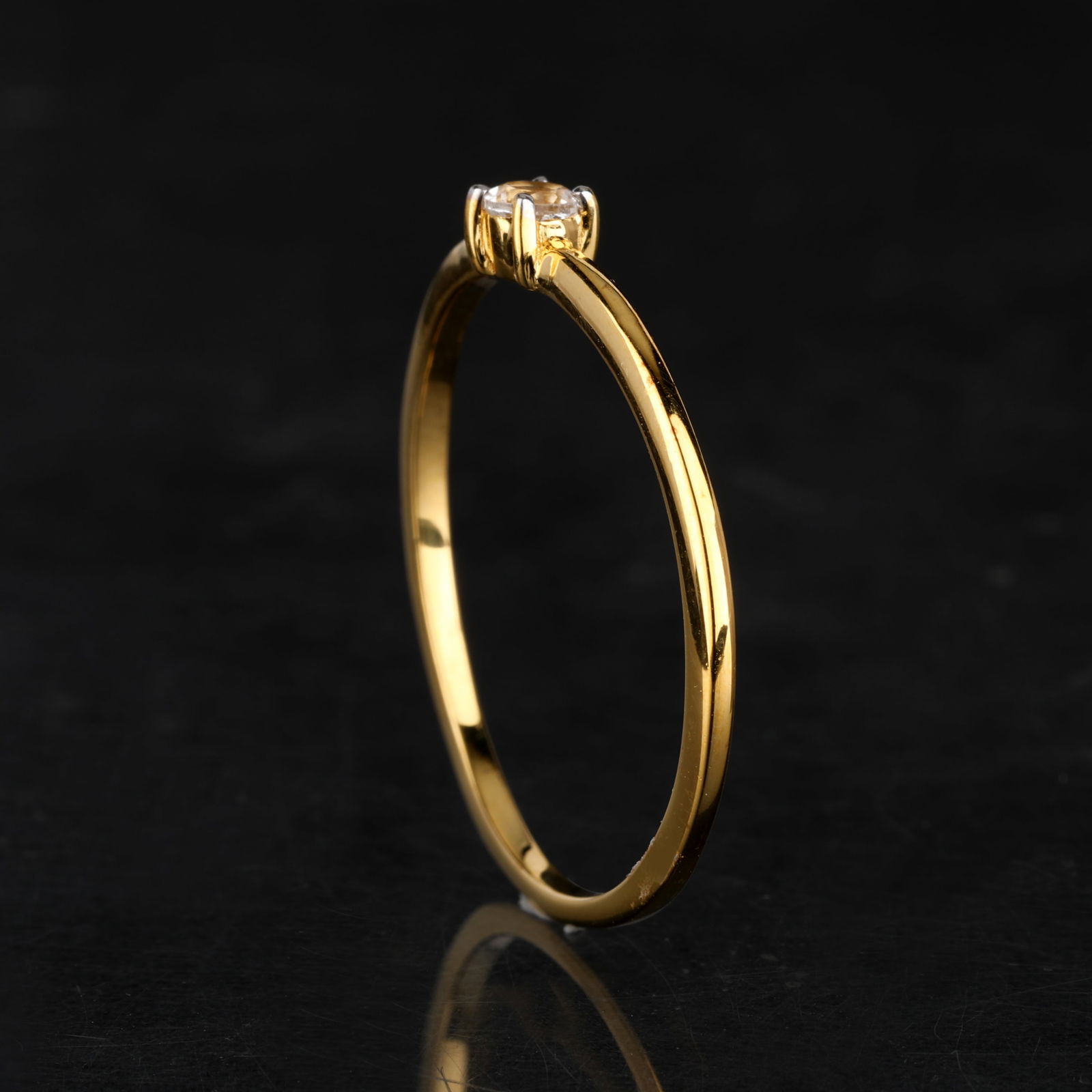 Ring: White Topaz Round 3.00mm - 10