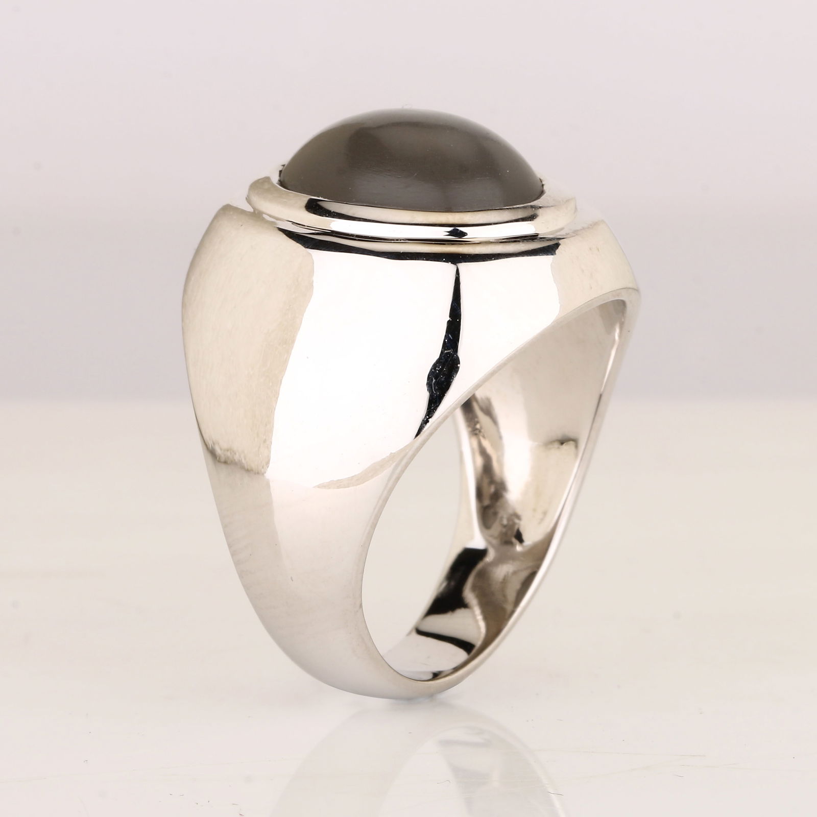 Ring: Grey Moonstone CAB Oval 14x10mm (1 of 6)