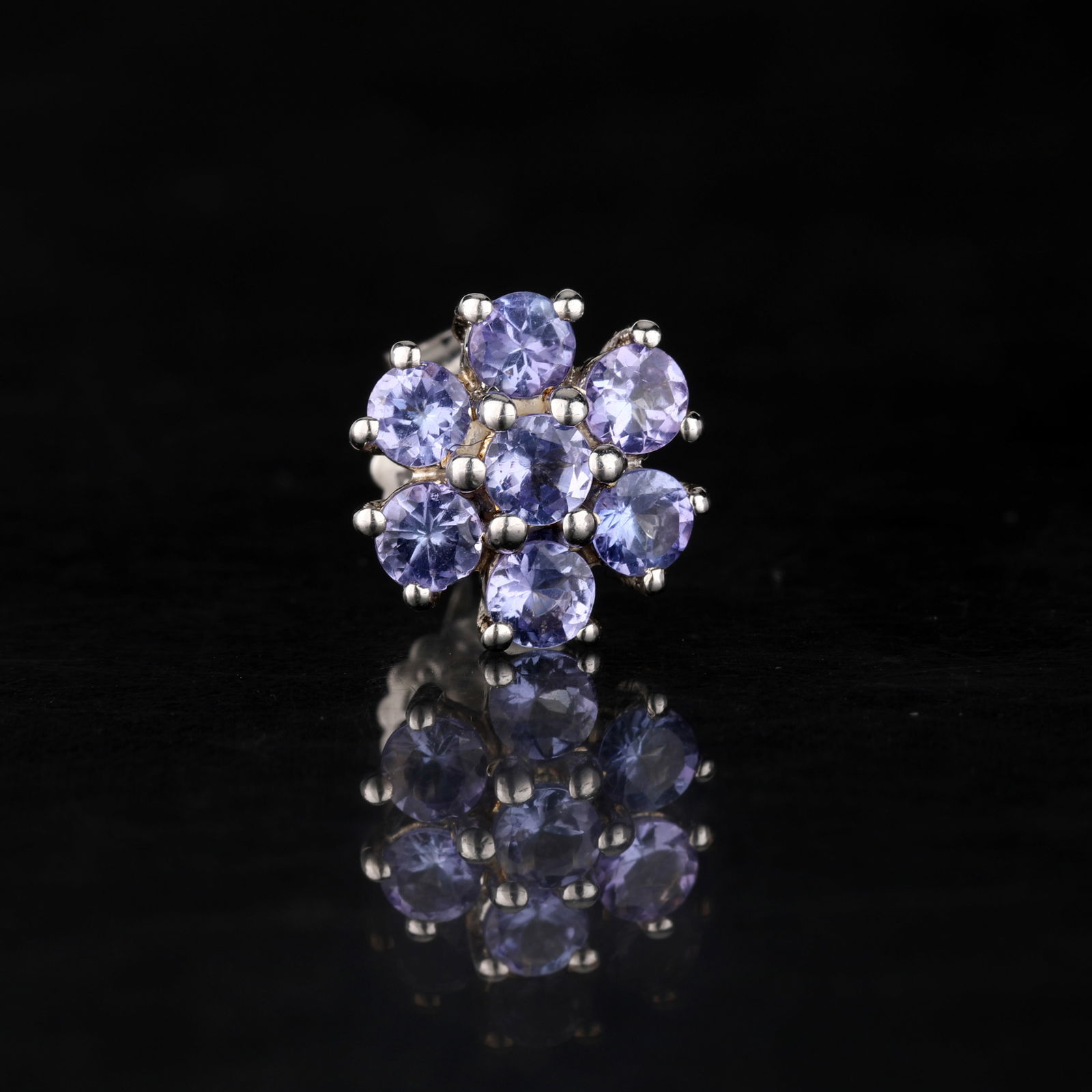 Earrings: Tanzanite (AA) Round 3.00mm - 2
