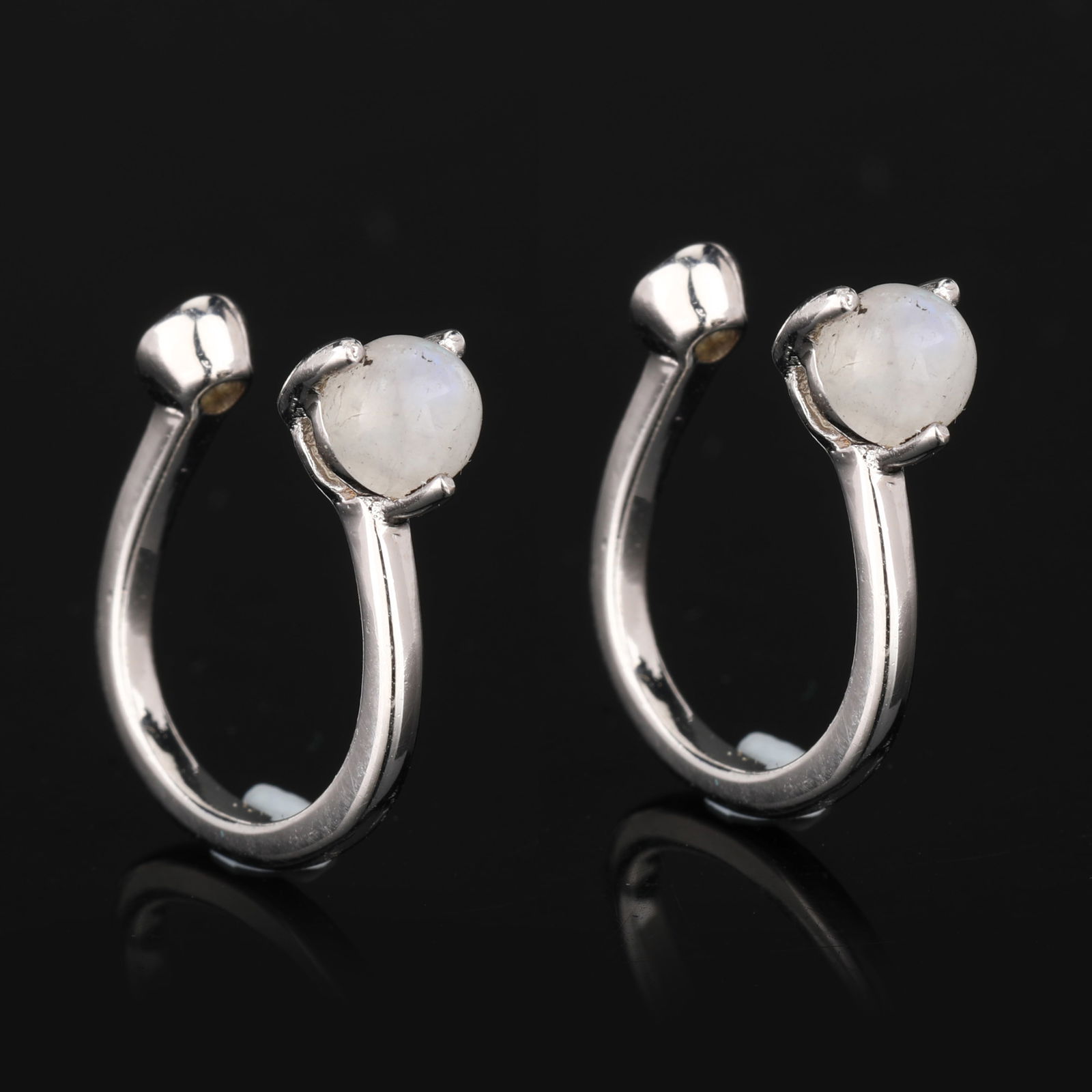 Earring: White Rainbow Moonstone CAB Round 4.00mm - 2