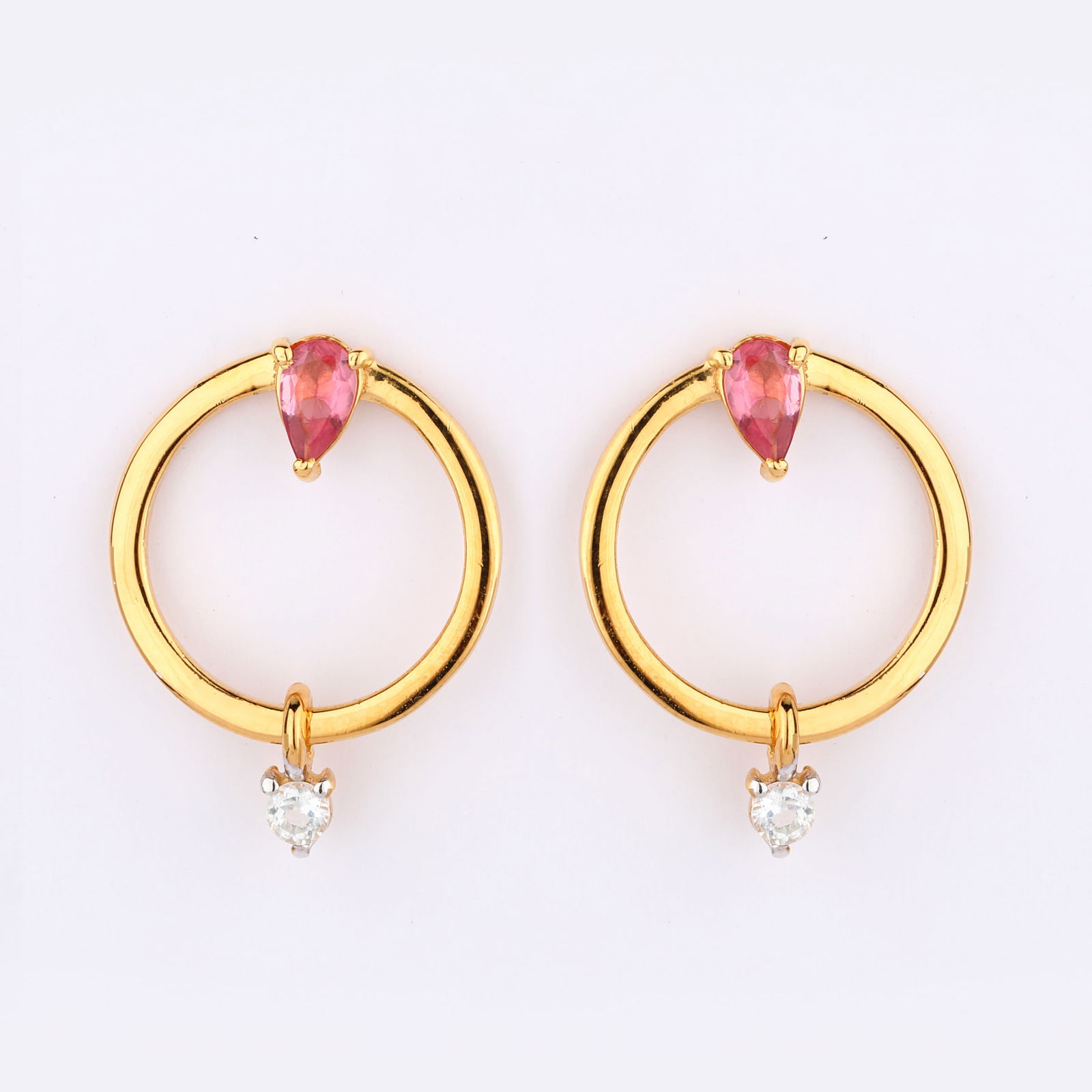 Earrings: Pink Tourmaline Pears 5x3mm: No Reserve! Title: Earrings: Pink Tourmaline Pears 5x3mm Description: Pink Tourmaline Pears 5x3mm - 1Pc + White Topaz Round 2.50mm - 1Pc ( White Pan Rhodium ) ( Height : 4.30mm, Width : 15.25mm,