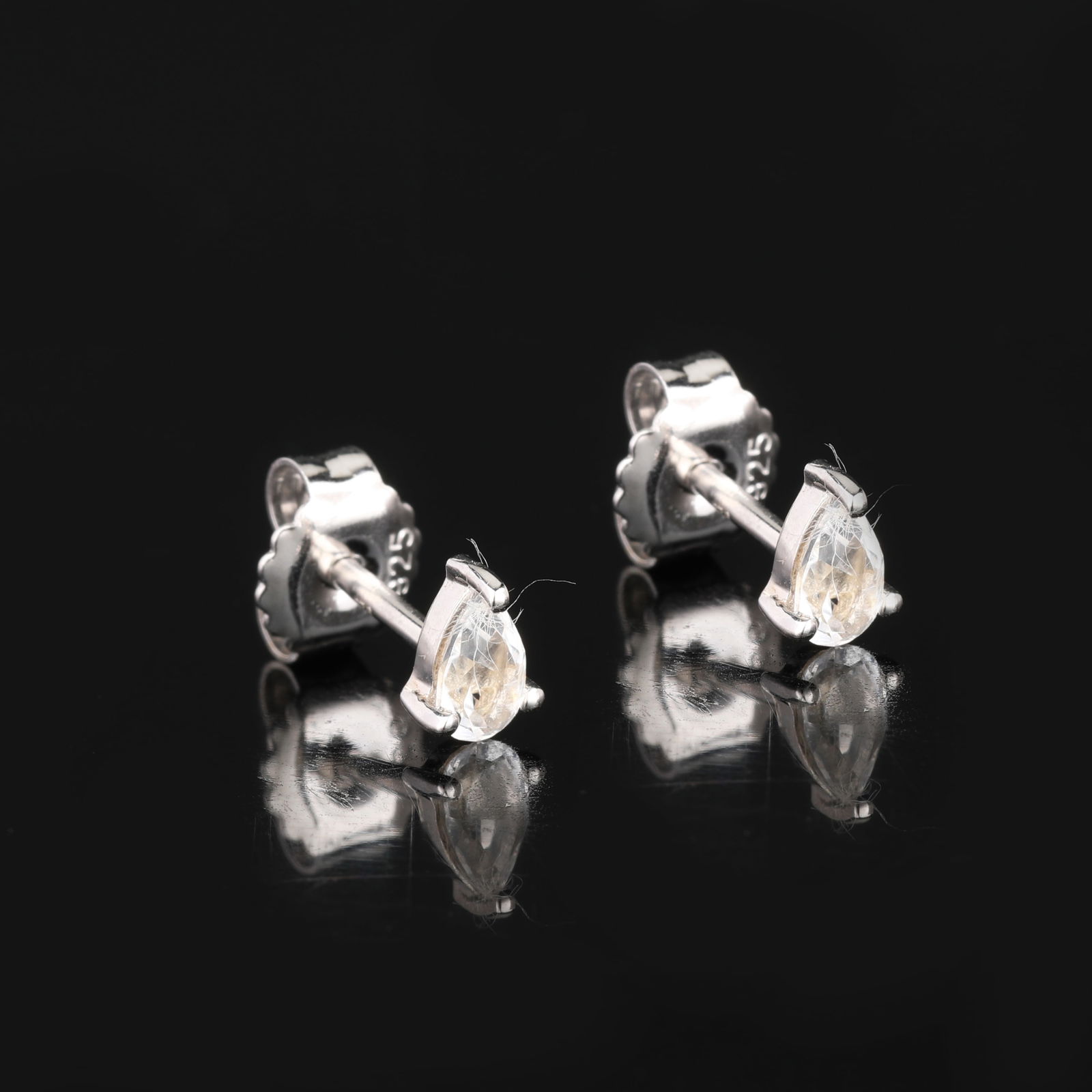 Earrings: White Topaz Pears 5x3mm - 4