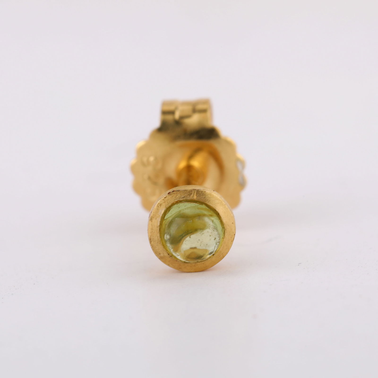 Earrings: Peridot CAB Round 3.00mm - 2