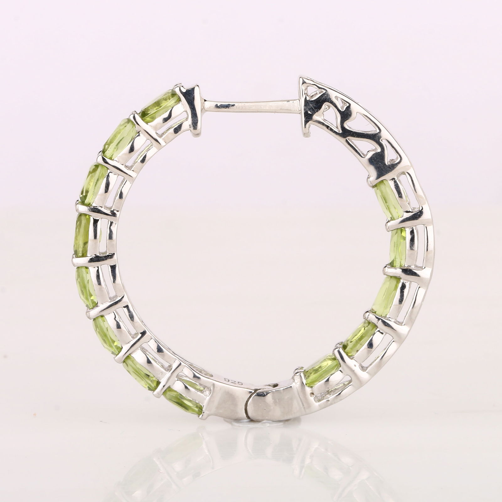 Earrings: Peridot Oval 4x3mm - 4