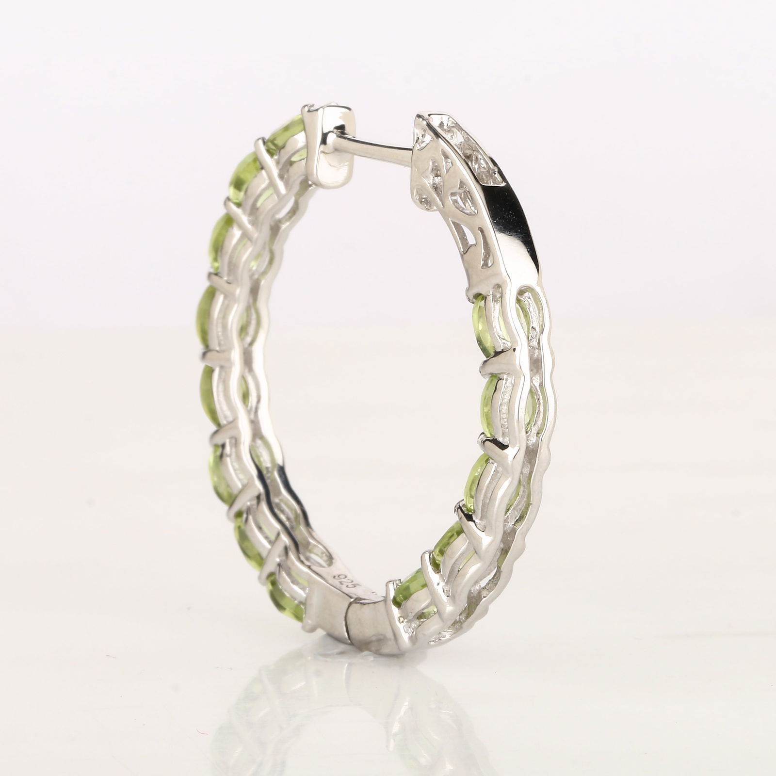 Earrings: Peridot Oval 4x3mm - 5