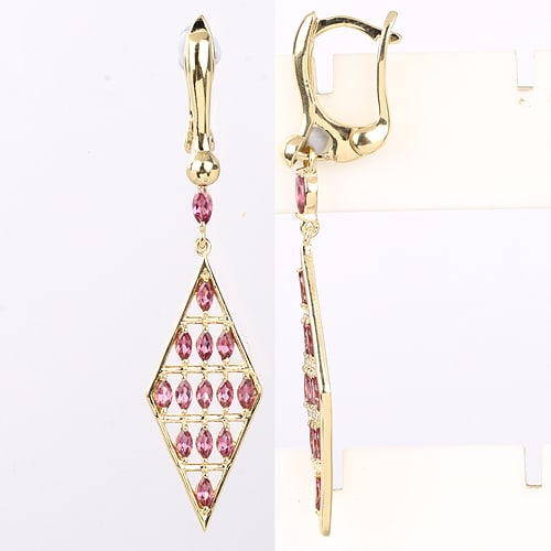 Earrings: Rhodolite Marquise 5x2.50mm: No Reserve! Title: Earrings: Rhodolite Marquise 5x2.50mm Description: Rhodolite Marquise 5x2.50mm - 2Pcs + Rhodolite Marquise 4x2mm - 26Pcs Date/Period: After 2000 Materials: 925 Silver W/Yellow Gold