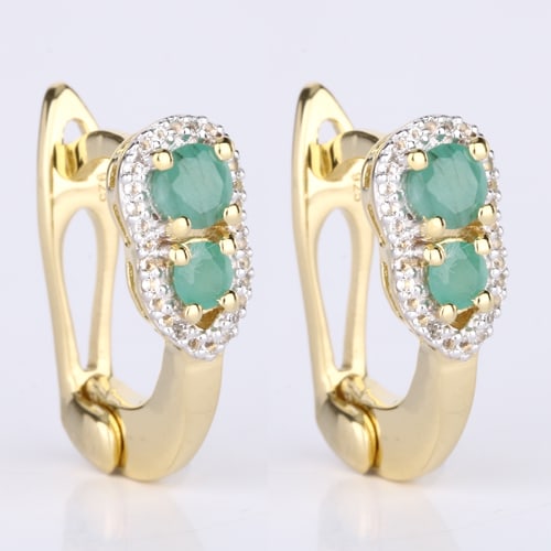 Earrings: Sakota Emerald Round 4.00mm: No Reserve! Title: Earrings: Sakota Emerald Round 4.00mm Description: Sakota Emerald Round 4.00mm - 2Pcs + Sakota Emerald Round 3.50mm - 2Pcs + White Topaz Round 0.80mm - 36Pcs Date/Period: After