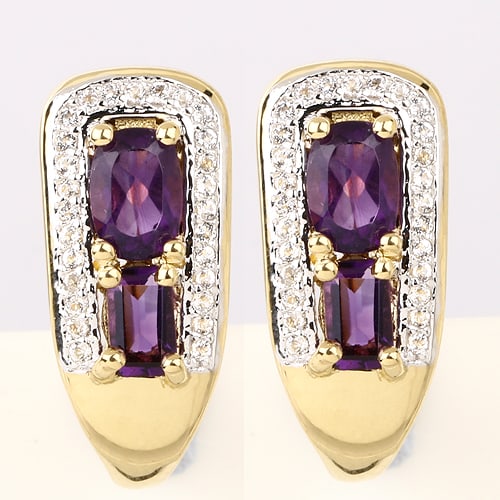 Earrings: African Amethyst Cushion 6x4mm: No Reserve! Title: Earrings: African Amethyst Cushion 6x4mm Description: African Amethyst Cushion 6x4mm - 2Pcs + African Amethyst Cushion 5x3mm - 2Pcs + White Topaz Round 1.00mm - 54Pcs Date/Period: