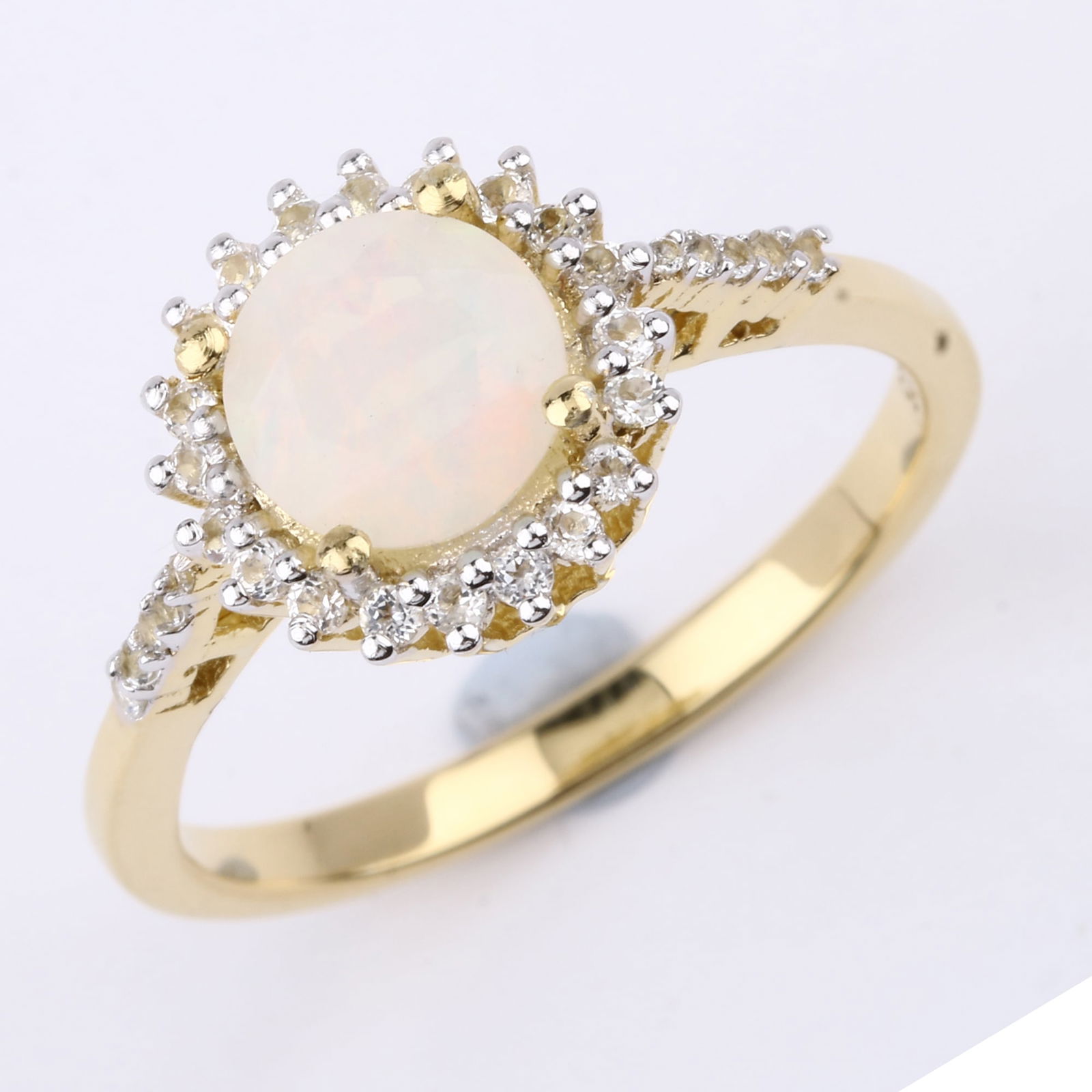 Ring: Ethiopian Opal Round 7.00mm: No Reserve! Title: Ring: Ethiopian Opal Round 7.00mm Description: Ethiopian Opal Round 7.00mm - 1Pcs + White Topaz Round 1.30mm - 20Pcs + White Topaz Round 1.20mm - 2Pcs + White Topaz Round 1.10mm - 2