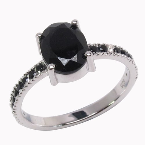 Ring: Black Spinel Oval 9x7mm: No Reserve! Title: Ring: Black Spinel Oval 9x7mm Description: Black Spinel Oval 9x7mm - 1Pcs + Black Spinel Round 1.50mm - 18Pcs Date/Period: After 2000 Materials: 925 Silver W/Rhodium Gross Weight: 2