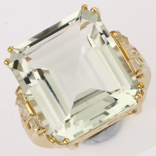 Ring: Green Amethyst Octagon 18x16mm: No Reserve! Title: Ring: Green Amethyst Octagon 18x16mm Description: Green Amethyst Octagon 18x16mm - 1Pcs + White Zircon Tapper Baguette 2.50x1.50x1.10mm - 6Pcs + White Zircon Tapper Baguette