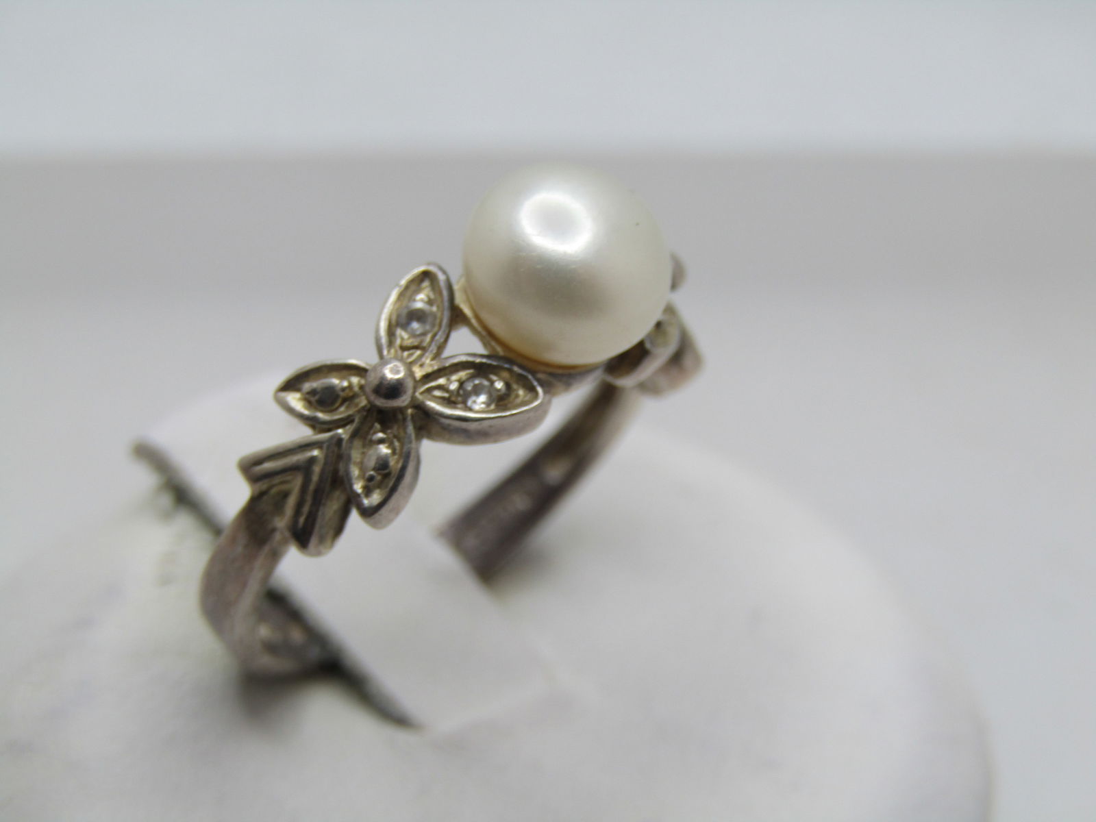 Vintage Sterling Faux Pearl CZ Ring, Sz. 6. Butterfly Accents, 1980's, Signed - 3