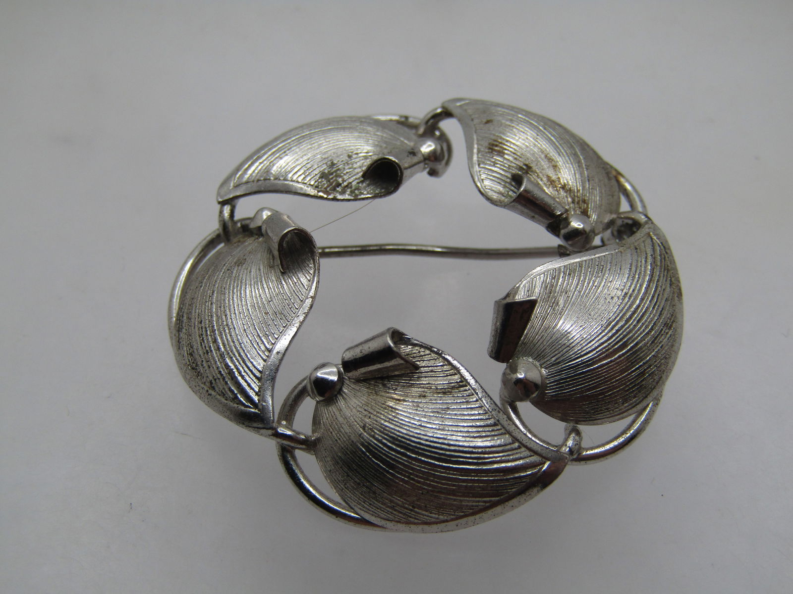 Vintage Sterling Beaded Dangle Bead Necklace, 19", Signed S Crown, 1980's-1990's: Vintage Sterling Beaded Dangle Bead Necklace, 19", Signed S Crown, 1980's-1990's. This has a decorative toggle clasp where it is markd with .925 and what lookls like a stylized S with crown over it -