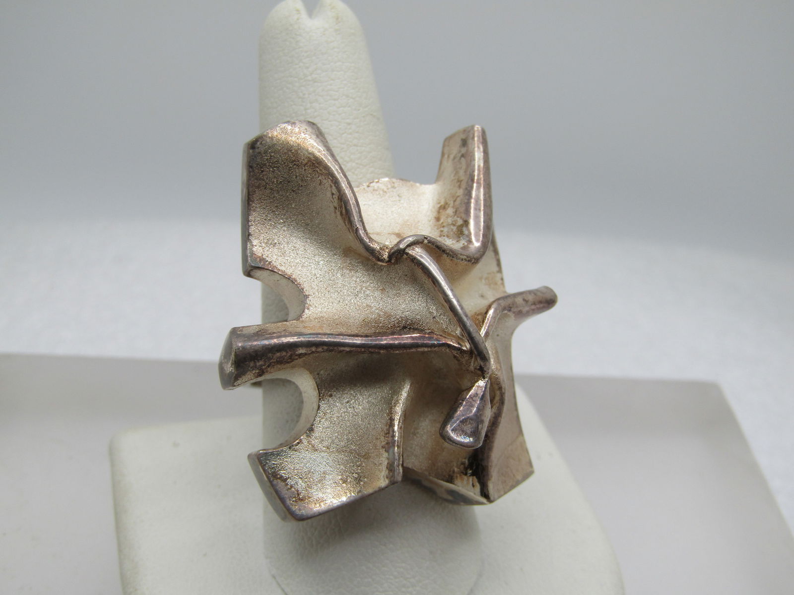 Vintage Sterling Brutalist Sculpted Ring, Sz. 7-10, Signed MJH Matti J. Hyvarinen, 1970's - 2