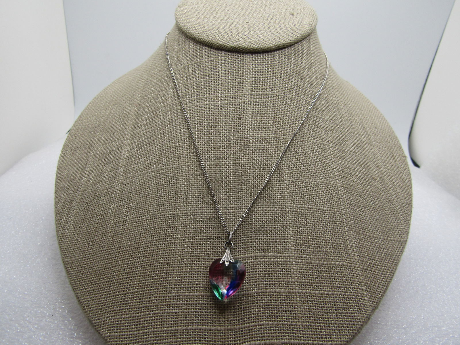 Vintage Sterling Iris Glass Heart Necklace, 16", 1940's-1950's: Vintage Sterling Iris Glass Heart Necklace, 16", 1940's-1950's. This is marekd sterling and tests as sterling with a total weight of appx. 4.27 gr. It is not signed by themaker. Very pretty clear