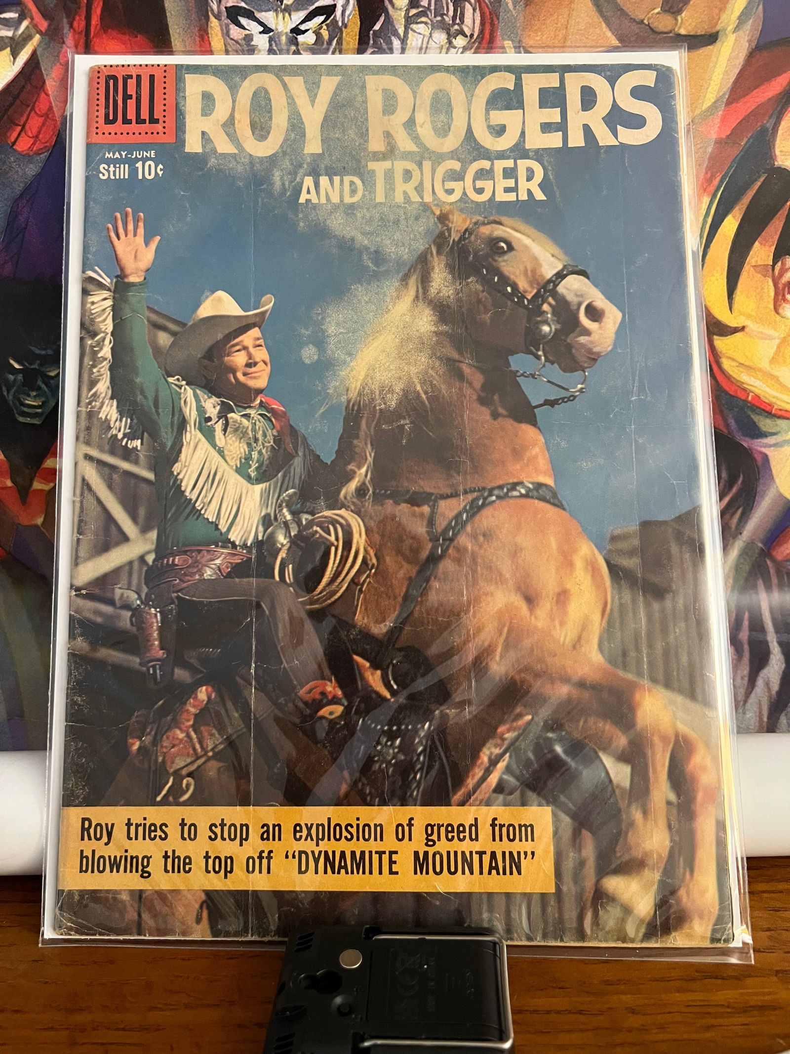 ROY ROGERS & TRIGGER: Title: ROY ROGERS & TRIGGER Description: Vol. 1, #131 Date: 1959 Additional Information: Dell Comics Reserve: $6.00 Shipping: Domestic: Shipping rates are determined by destination International: Fore