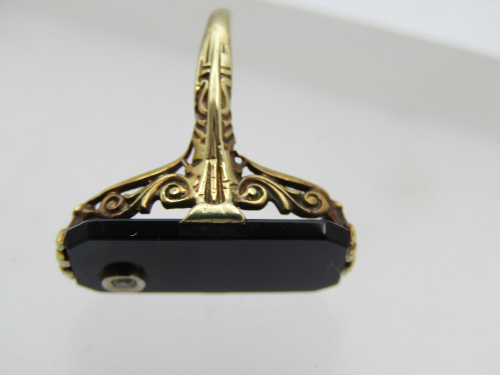 Vintage 14kt Onyx Diamond Ring, Sz. 5.25. Scrolled, Art Deco Themed - 4