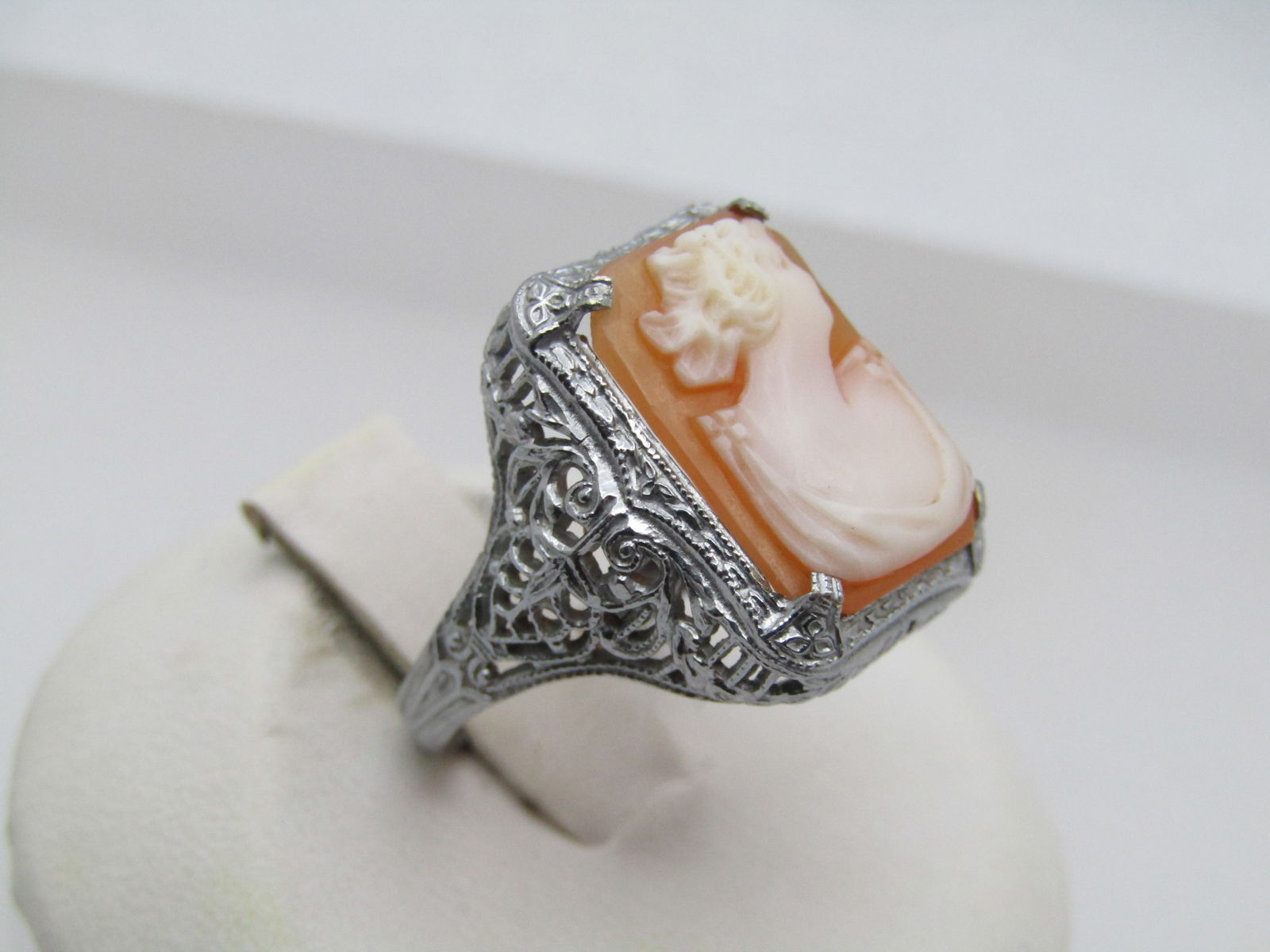 10kt Filigree Cameo Ring, White Gold, Sz. 5.75, Art Deco Themed - 3
