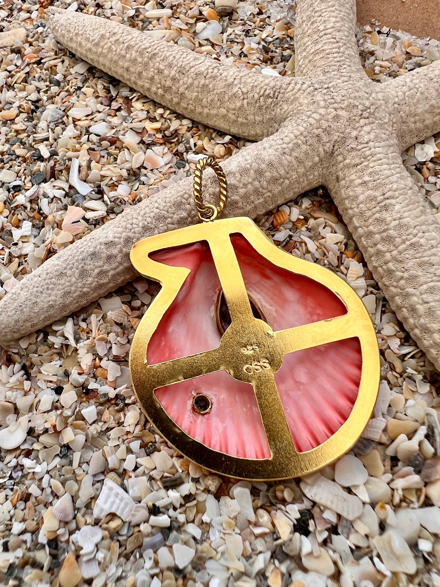 St. James Red Scallop Pendant with Amethyst - 2