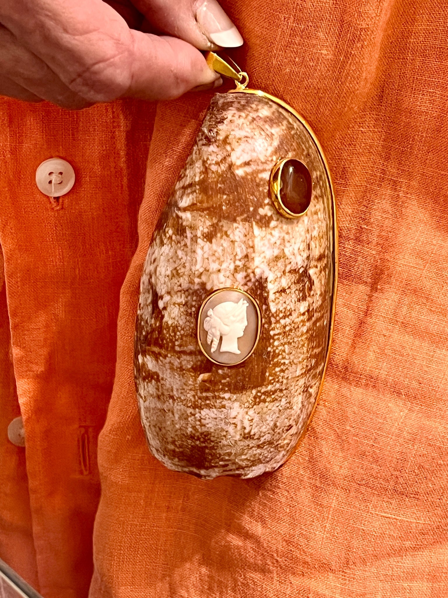 Large Conus Tulipa Shell Pendant with Antique Cameo & Agate - 3