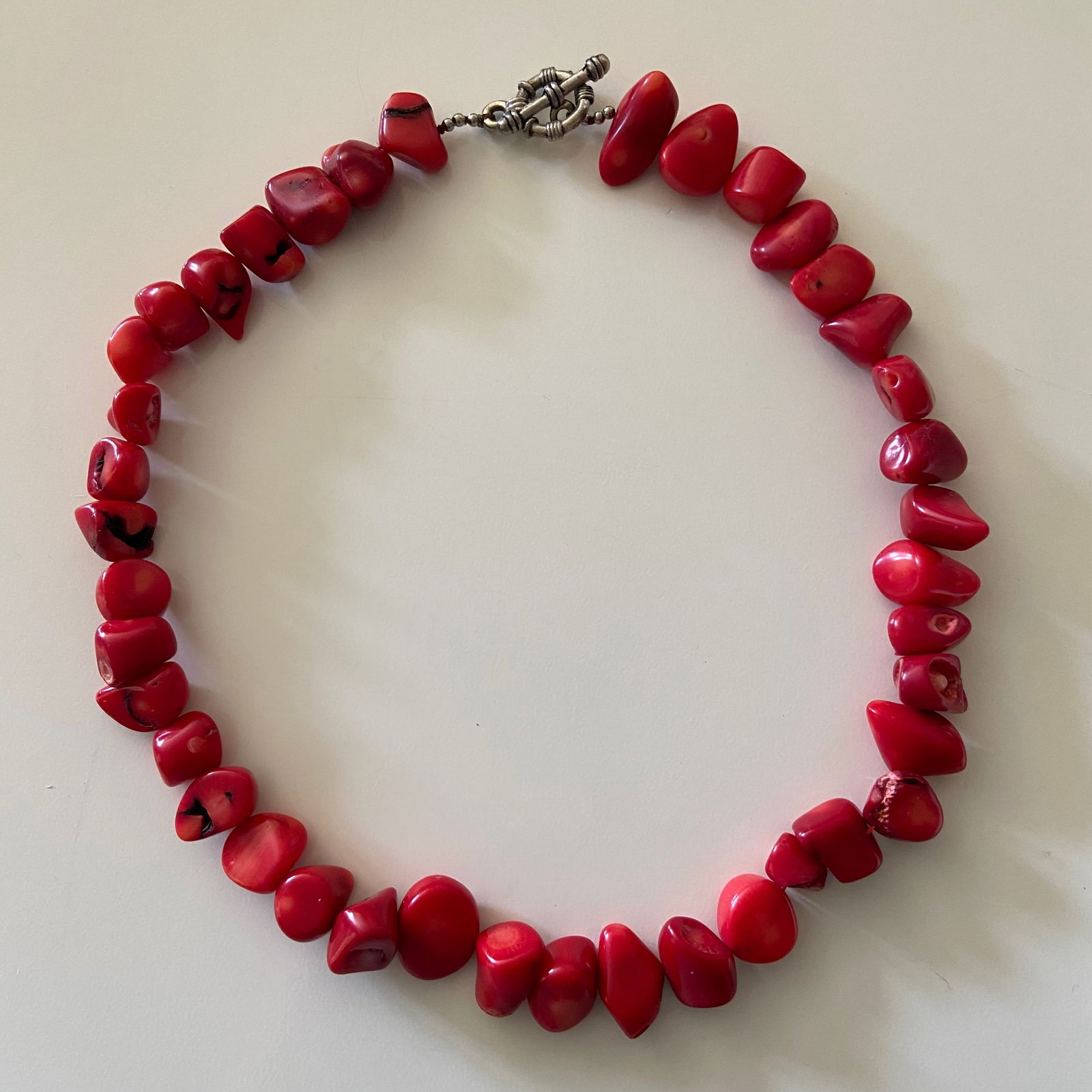 Antique Red Coral Statement Necklace Heavy: Title:Antique Red Coral Statement Necklace HeavyDescription:Antique Red Coral Statement Necklace Antique Necklace Chunky Tribal Boho Red Coral Statement Piece Heavy Necklace Stunning Heavy Vintage