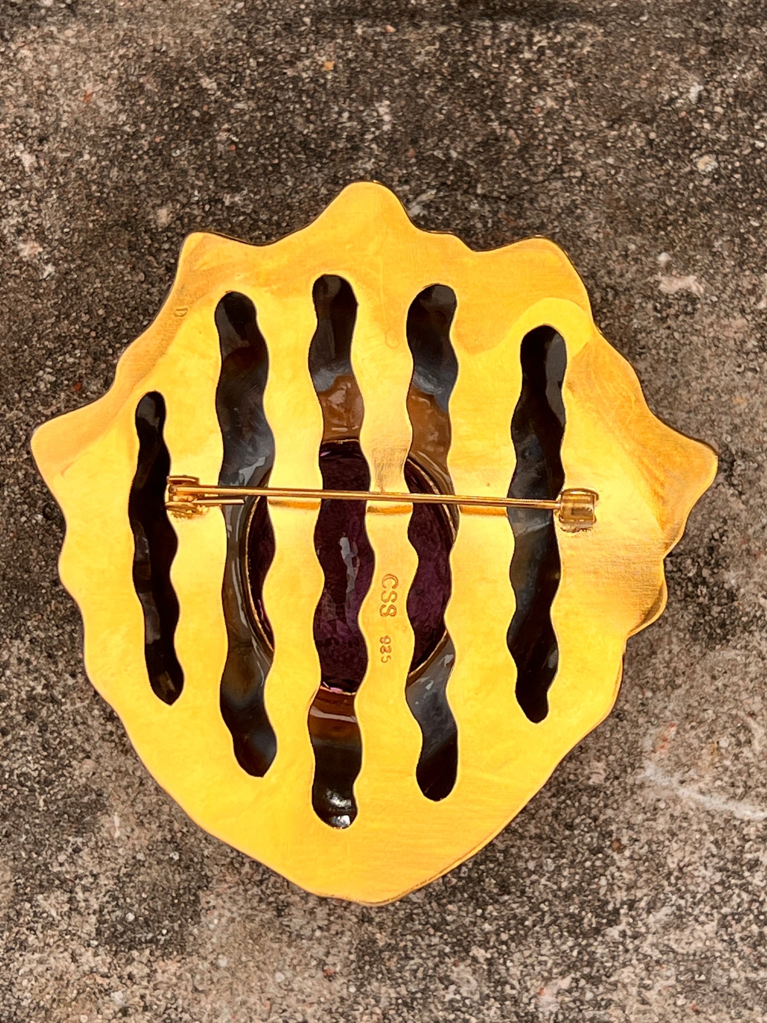 Large Limpet Brooch with deep Purple Amethyst - 4