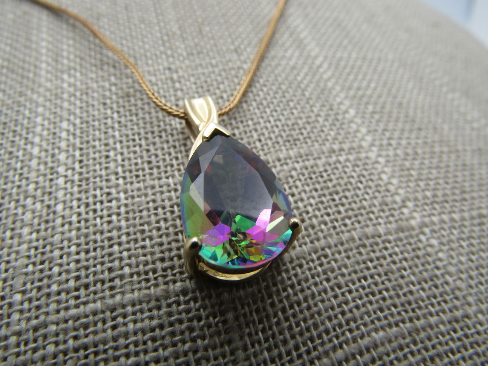 Vintage 10kt Mystic Topaz Necklace, 9kt 20" Chain, Signed - 4