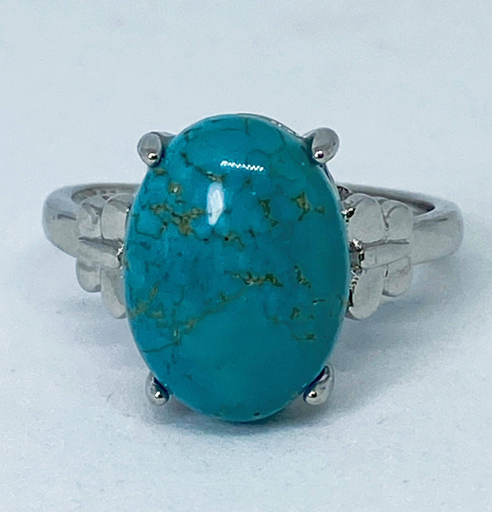 Gemstone Arizona Kingman Gold Web Turquoise silver ring (1 of 6)