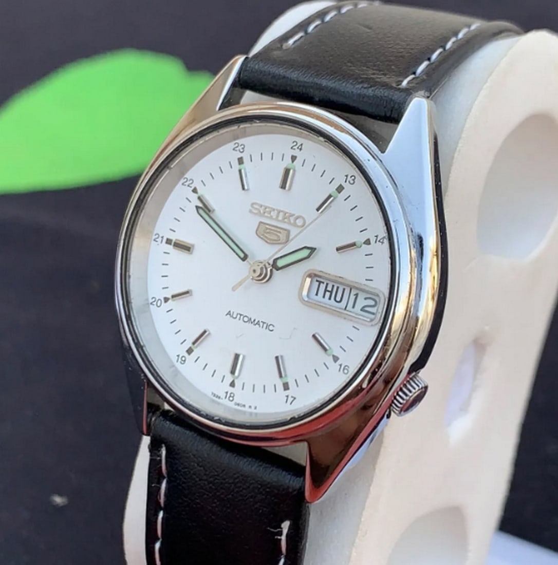 Vintage Seiko Automatic 7S26-6000 With Day / Date - 5