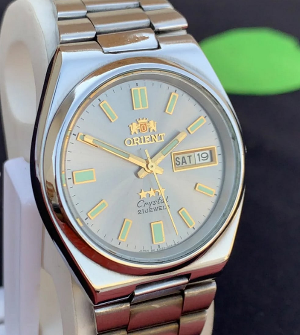 Vintage ORIENT 21 Jewals Automatic EM4T-A0 CA With Day / Date - 4