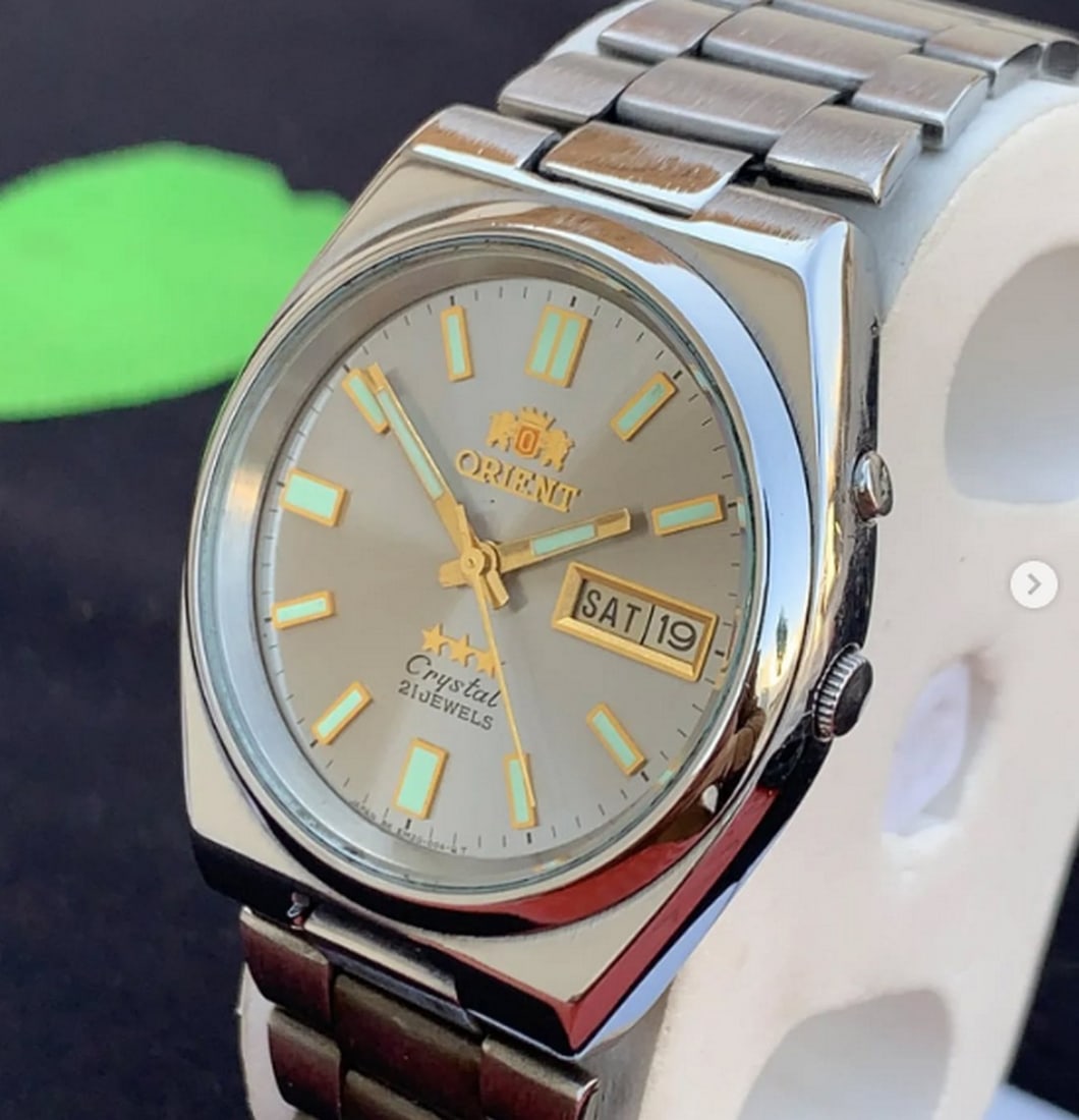 Vintage ORIENT 21 Jewals Automatic EM4T-A0 CA With Day / Date - 5