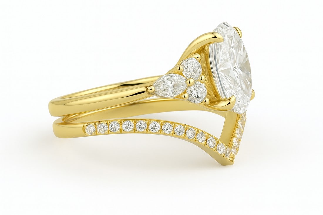 4.00 CT lab-grown diamond Oval-Cut Diamond Cluster Halo Engagement Ring in 14K Yellow Gold - 2