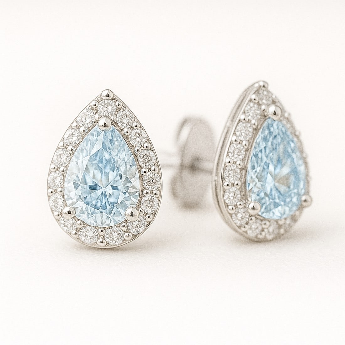 Lab-grown diamond 2.00 CT Emerald-Cut Diamond Bezel-Set Ring in 14K White Gold - 2