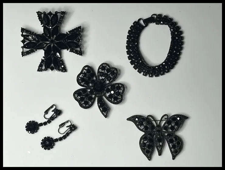 Vintage Lot of Black Rhinestone Weiss Jewelry - 2
