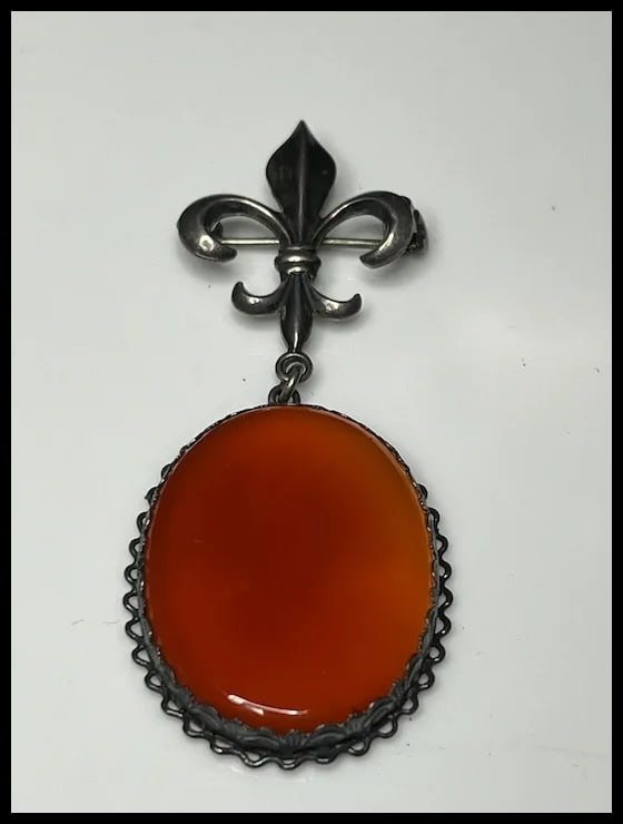 Vintage Carnelian Fleur De Lis Sterling Silver Brooch/Pin - 2