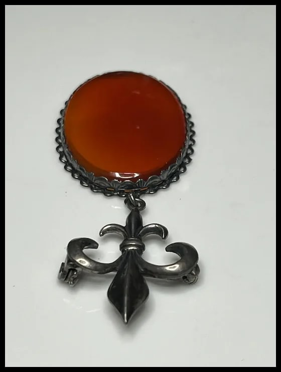 Vintage Carnelian Fleur De Lis Sterling Silver Brooch/Pin - 5
