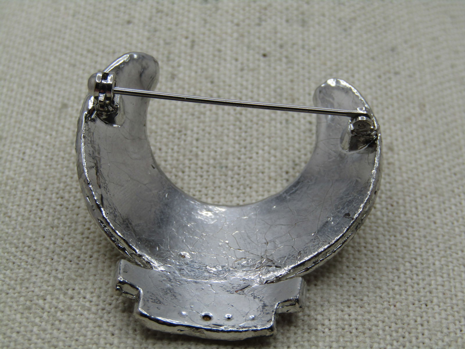 Vintage Shriner’s Fez Crescent Rhinestone Brooch. 1960's-1970's - 4