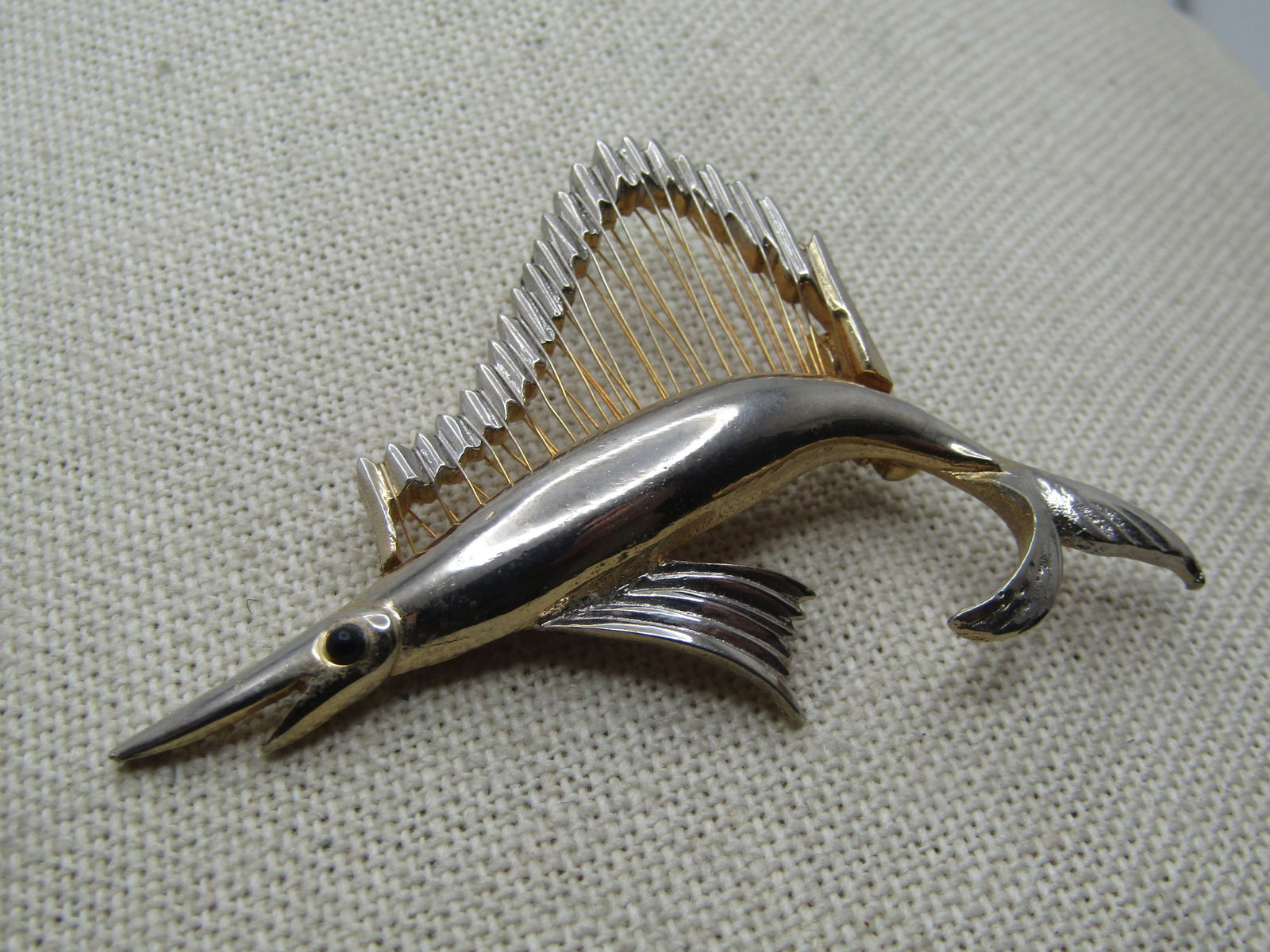 Vintage Sailfish Brooch, 1960's-1970's, 2.5" by 1.5" - 2