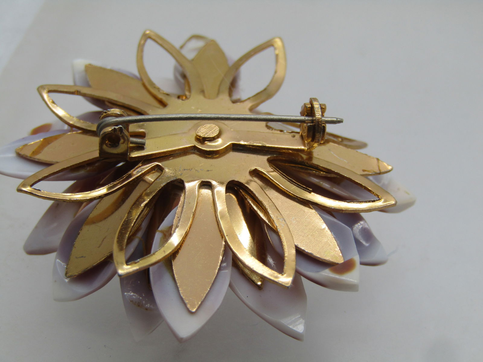 Vintage Tan/Lavender/White Blossom Brooch, Faux Pearl, 1960's-1970's - 5