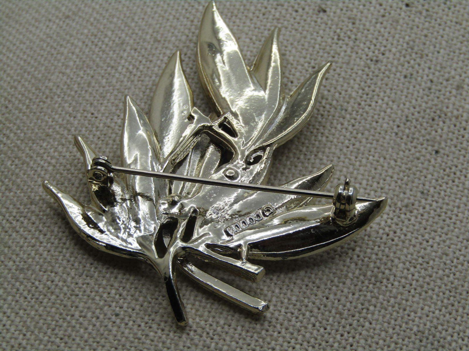 Vintage Green Rhinestone Leaf Stem Brooch, Dodd's, 1960's - 4