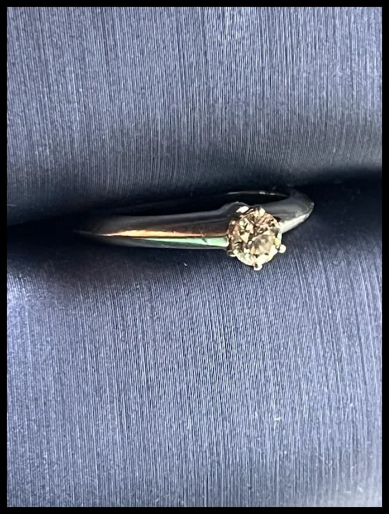 Estate The Tiffany Classic Setting Tiffany & Co. Engagement Ring in Platinum - 6