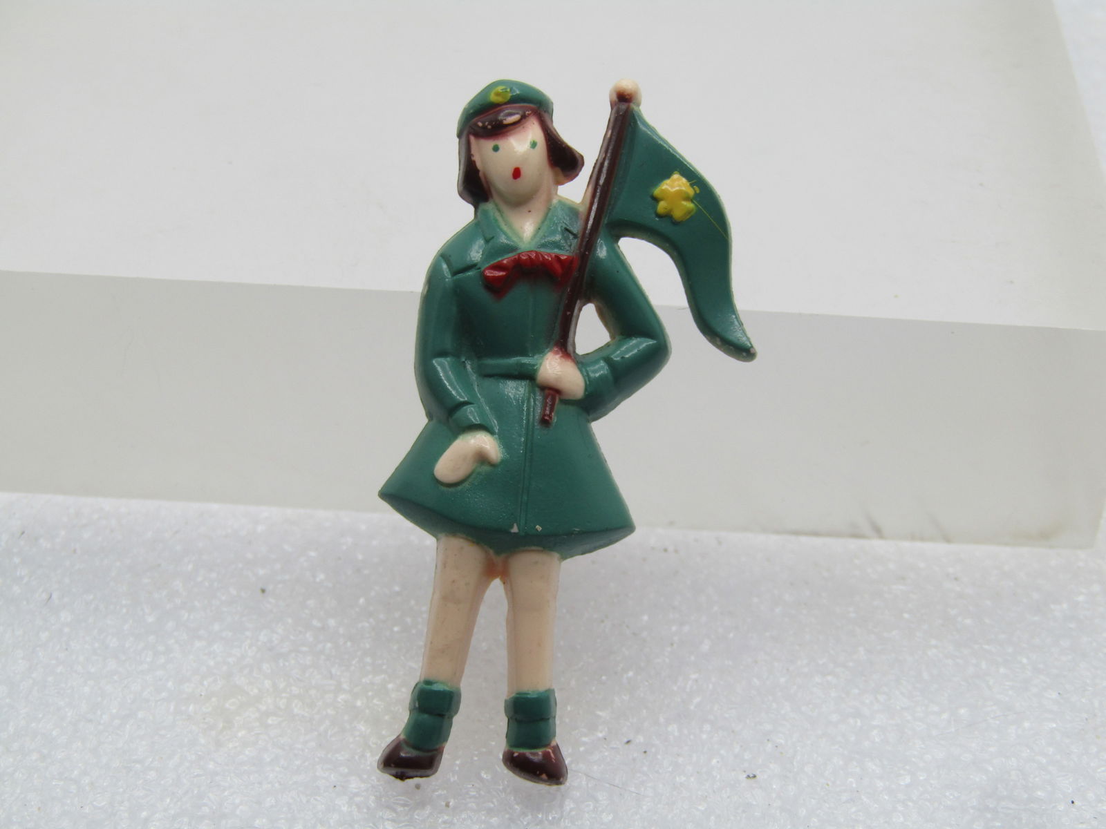 Vintage Girl Scout with Flag Plastic Brooch, 1940's - 3