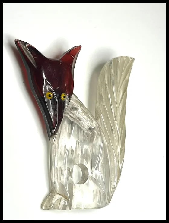 Vintage Lucite Carved Sly Fox Brooch/Pin - 3